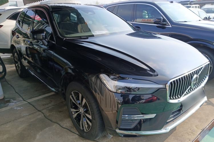 Used Volvo XC60 2023 B5 4x4 Smart Luxury Edition