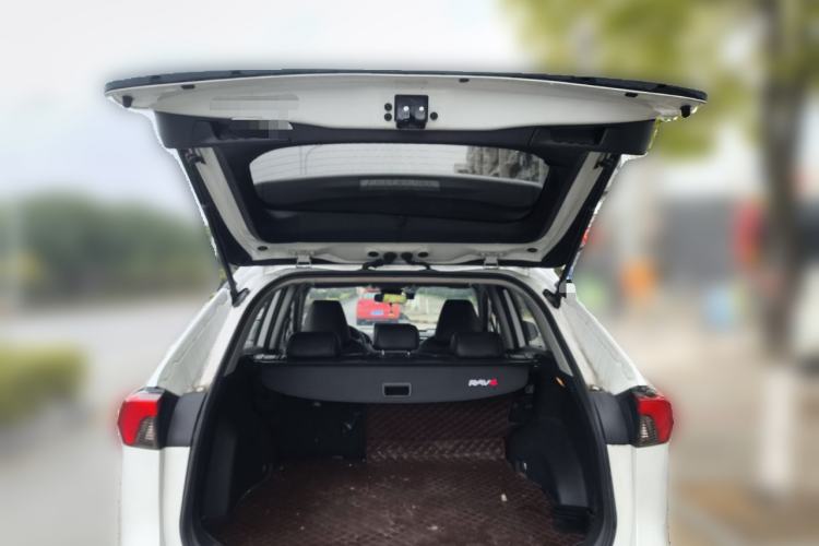 Used Toyota RAV4 2021 2.0L CVT 4x4 Trend Edition
