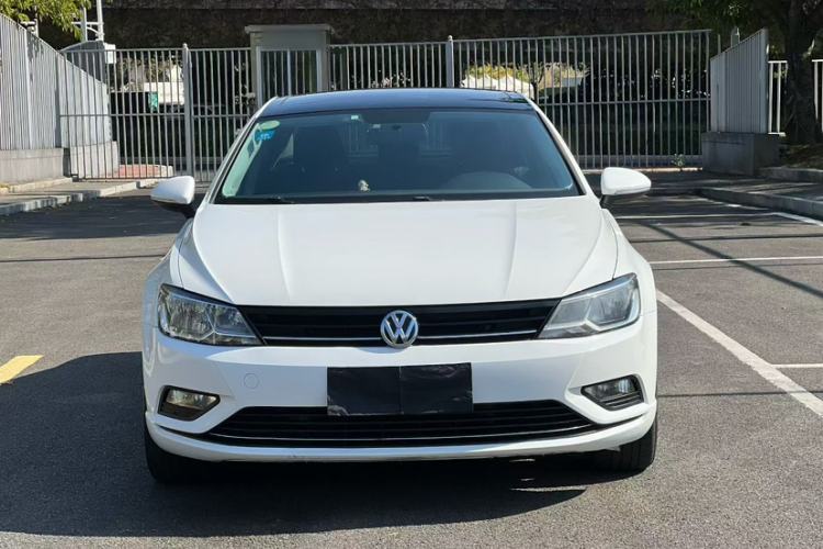 Used Volkswagen Lamando 2015 330TSI DSG Comfort Edition
