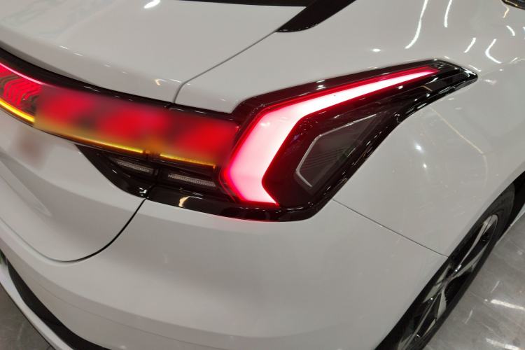 Used Zeekr 001 2023 WE Edition 86 kWh Right Rear Taillight