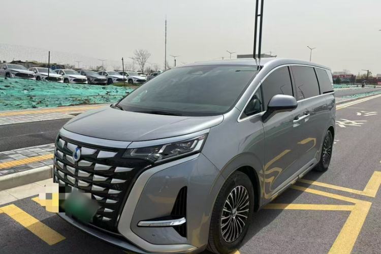 Used Denza D9 2022 DM-i 970 Four-Wheel Drive Flagship Model