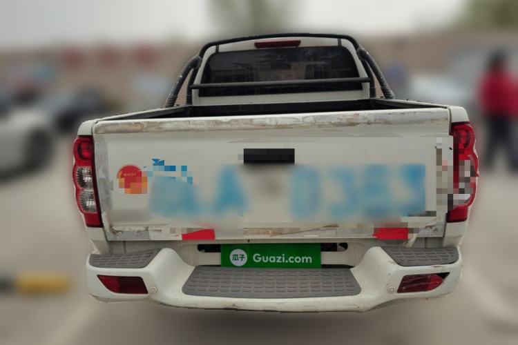 Used Great Wall Wingle 5 2017 2.4L European Version Gasoline Two-Wheel Drive Entry-Level Big Double Cab 4G69S4N
