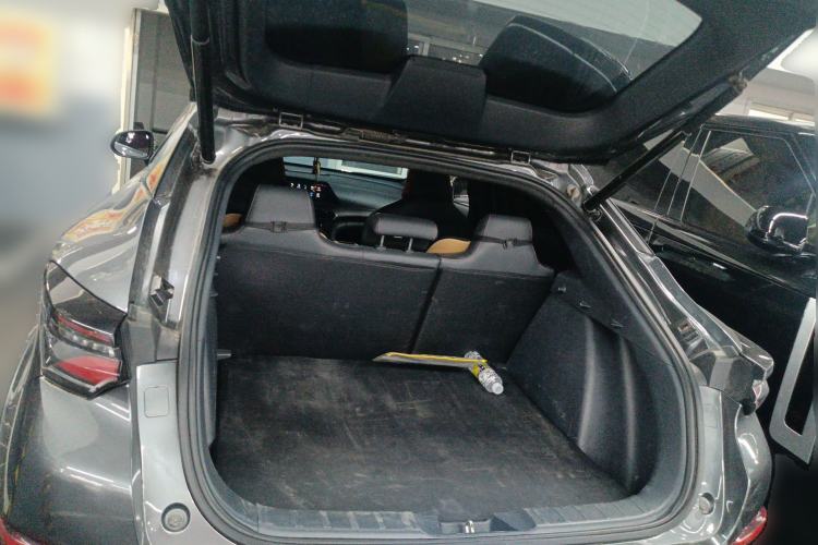 Used CHANGAN UNI-T 2020 1.5T Flagship Version Trunk