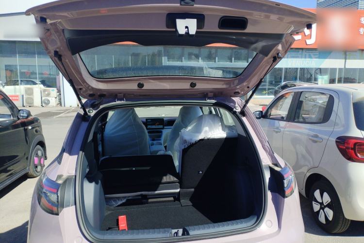 Used Geely Galaxy Geome 2026 Model 310km Youth Edition Trunk