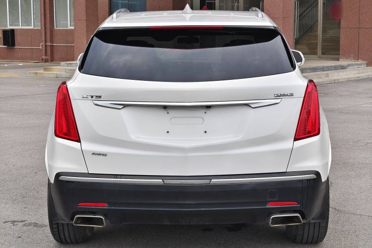 Used Cadillac XT5 2018 28E Four-Wheel Drive Tech Version