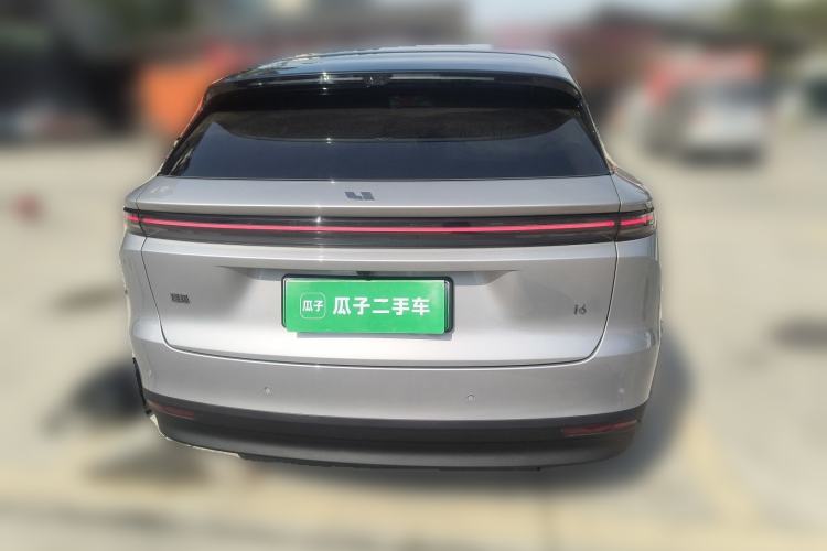 Used Li Auto i6 2025 Model Four-Wheel-Drive Standard Type
