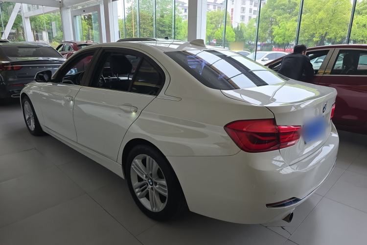 Used BMW 3 Series 2016 320Li Ambition Model
