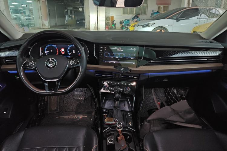 Used Volkswagen Passat 2019 330TSI Prestige Edition China VI Standard
