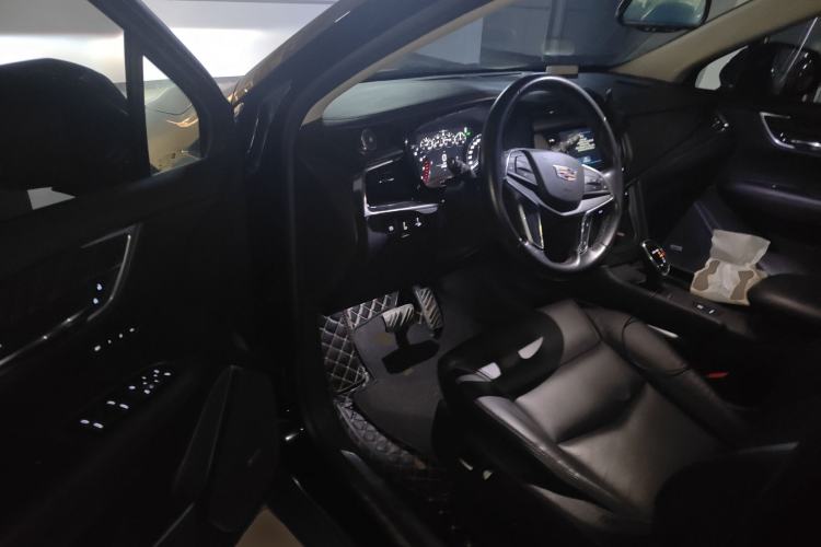 Used Cadillac XT5 2018 25T Luxury Model
