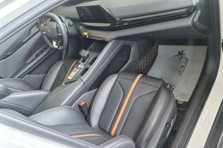 Used CHANGAN UNI-V 2024 1.5T Prestige Edition Interior 3