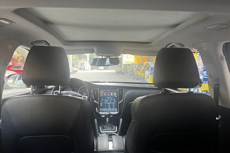 Used Zotye SR7 2016 1.5T CVT Cube Heart Edition China V Standard