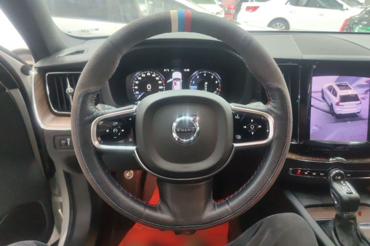 Used Volvo XC60 2021 T5 4x4 Smart Luxury Edition
