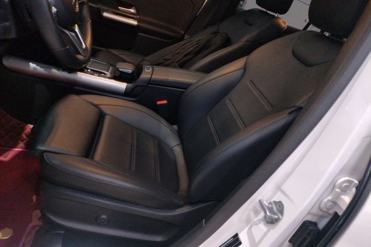 Used Mercedes-Benz GLA 2023 GLA 200
