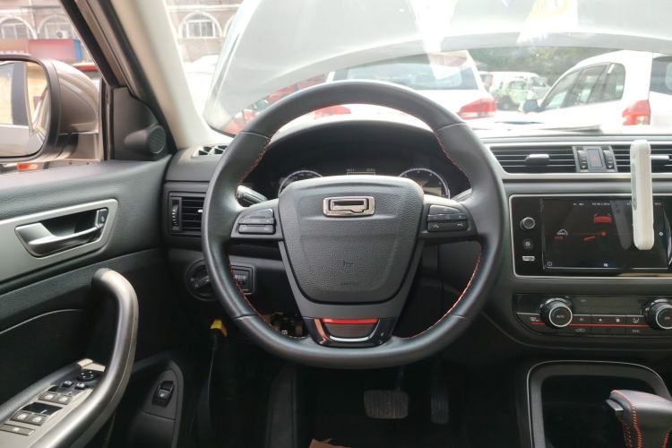 Used Qoros 5 2017 1.6T Automatic Prestige Model