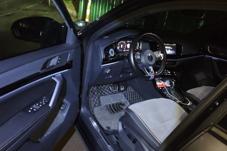 Used Volkswagen Tayron 2021 380TSI All-Wheel Drive R-Line Connected Version Driver Seat