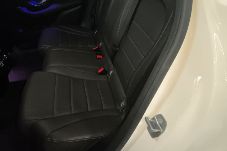 Used Mercedes-Benz GLC 2022 Refreshed GLC 300 L 4MATIC Dynamic Edition Left Rear Seat