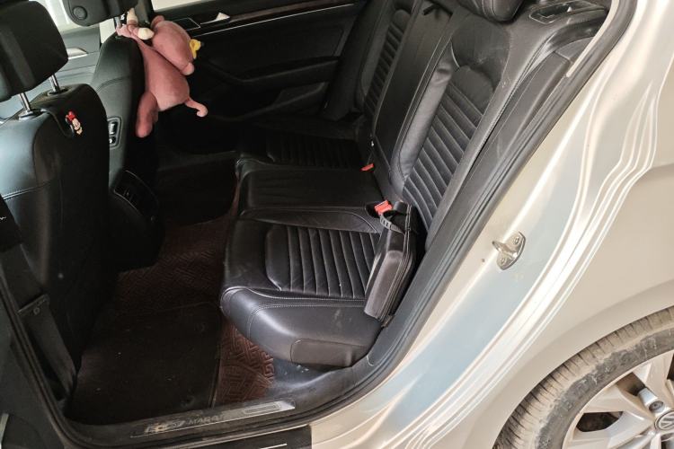 Used Volkswagen Magotan 2018 330TSI DSG Luxury Model