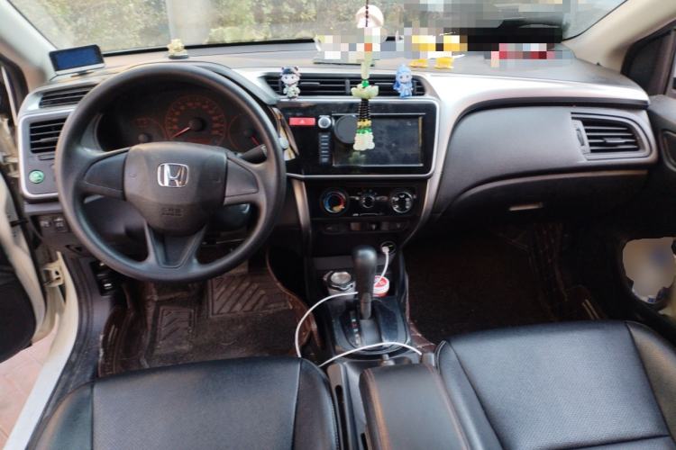 Used Honda City 2017 1.5L CVT Comfort Version Center Console