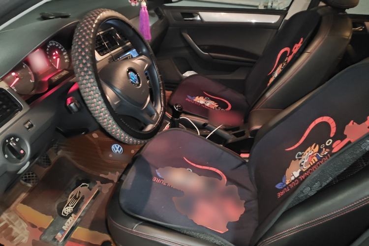 Used Volkswagen Santana 2015 HaoNa 1.6L Manual Fashion Edition Left Front Seat