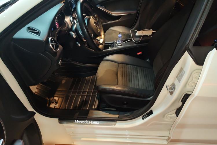 Used Mercedes-Benz CLA 2017 CLA 220 4MATIC Driver Seat