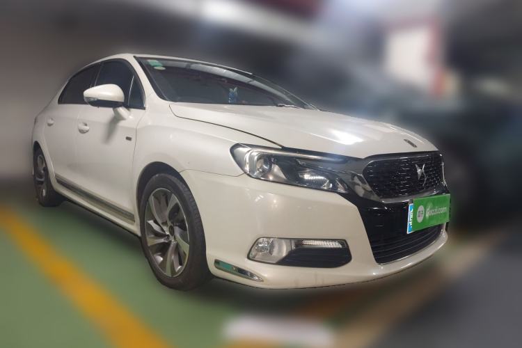 Used DS 5LS 2014 1.6T Elegant Version THP160