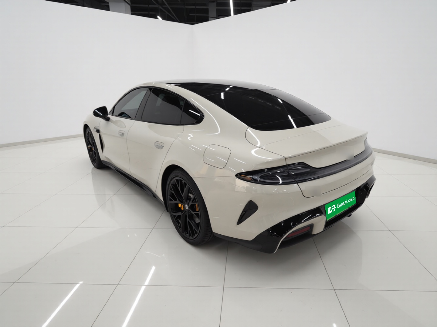 Xiaomi Auto SU7 2024 Four-Wheel Drive Ultra-Long Range Advanced Intelligent Driving Max Edition — снимка 4