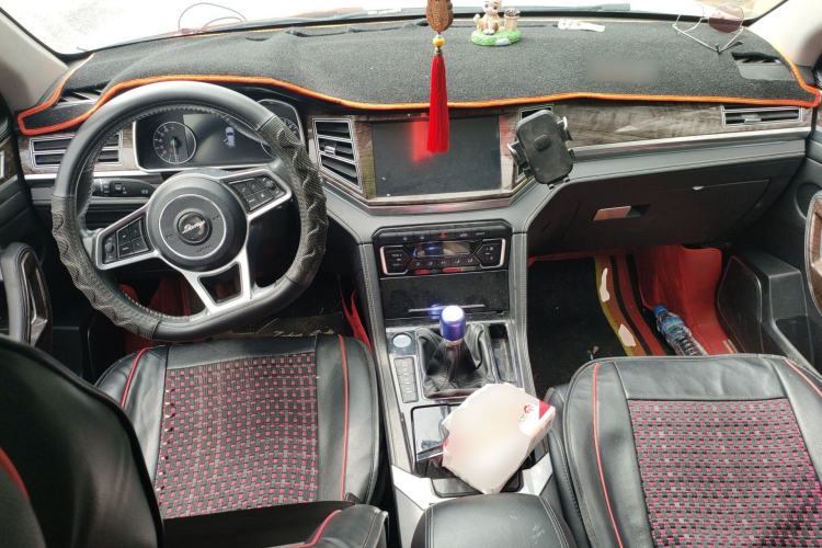 Used Zotye Domy X7 2017 1.8T Manual Luxury Model