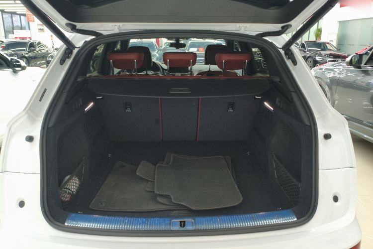 Used Audi Q5L 2025 quattro 45th Anniversary Edition 40 TFSI Luxury Dynamic Model
