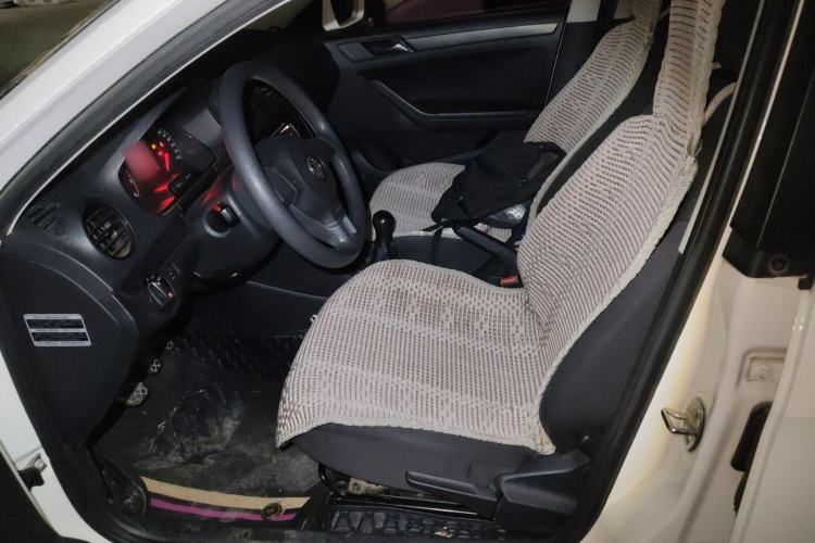 Used Volkswagen Jetta 2015 1.6L Manual Fashion Edition