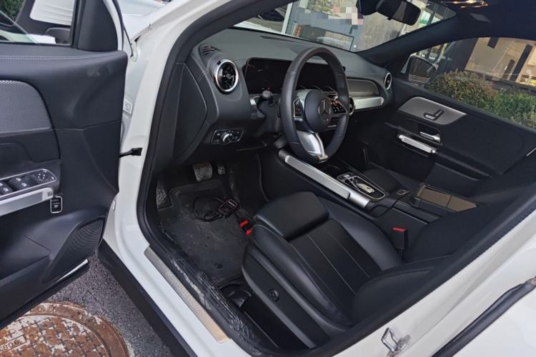 Used Mercedes-Benz GLB 2024 GLB 200 Dynamic Edition