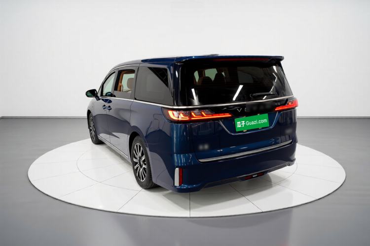 Used VOYAH Dream 2025 EV Four-Wheel Drive Flagship Kunpeng Edition Exterior 2