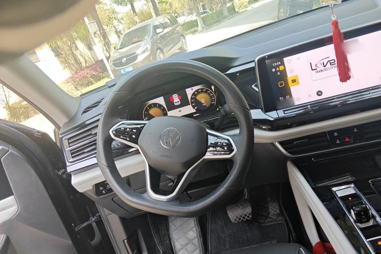 Used Volkswagen Teramont 2024 380TSI All-Wheel Drive Longyao Edition Steering Wheel