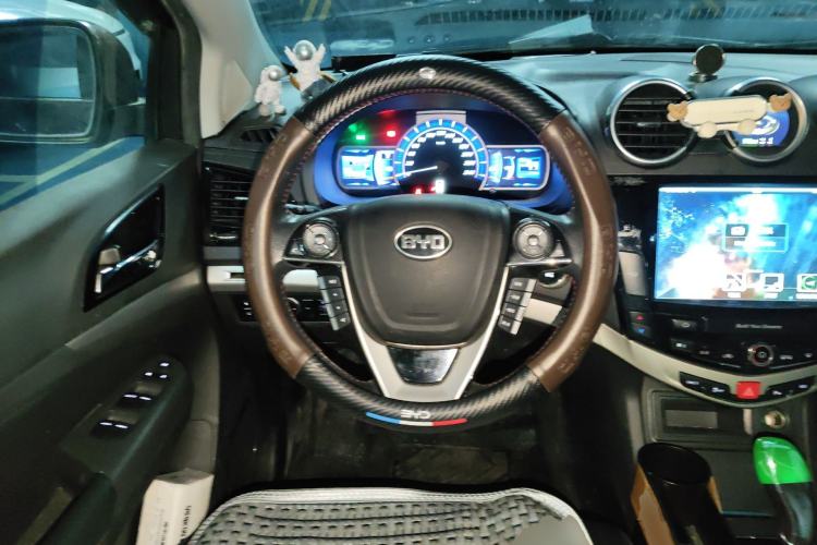 Used BYD S7 2015 2.0T Automatic Prestige Model Steering Wheel