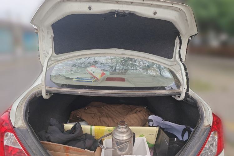 Used Nissan Sunny 2011 1.5XE Manual Comfort Edition Trunk