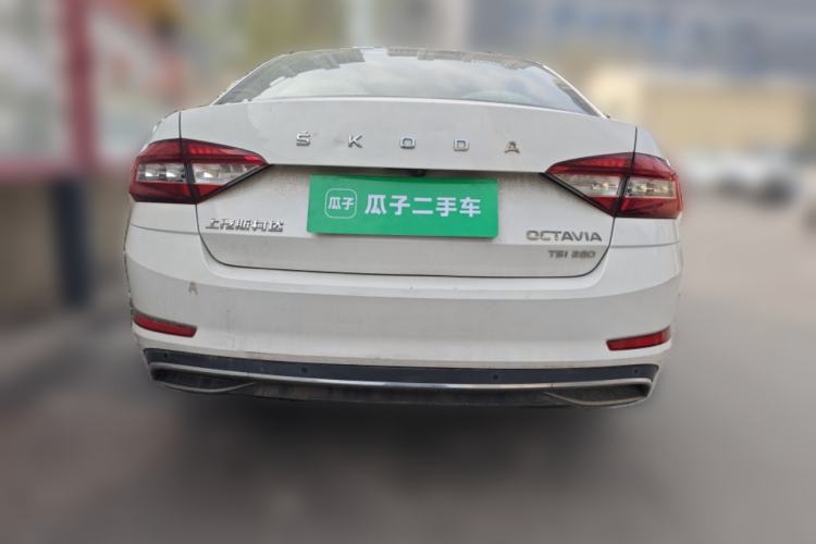 Used Skoda Octavia 2019 TSI280 DSG SmartDrive Luxury Edition China VI Rear
