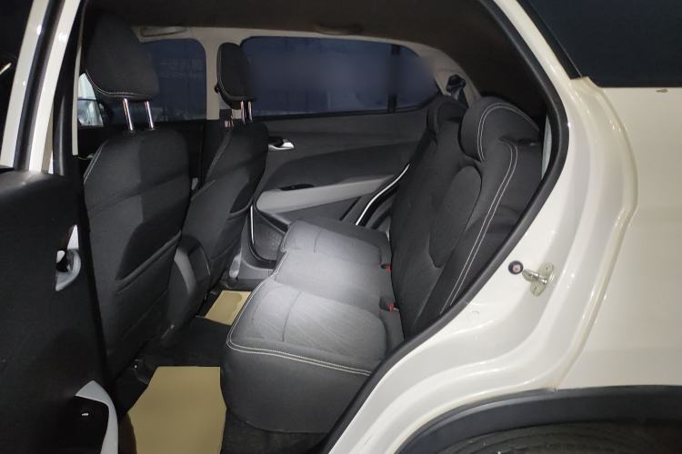 Used Baojun 510 2017 1.5L manual Comfort trim