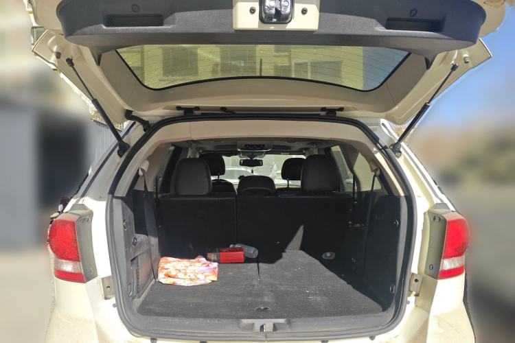 Used Dodge Journey 2013 2.4L Two-Wheel Drive Luxury Version