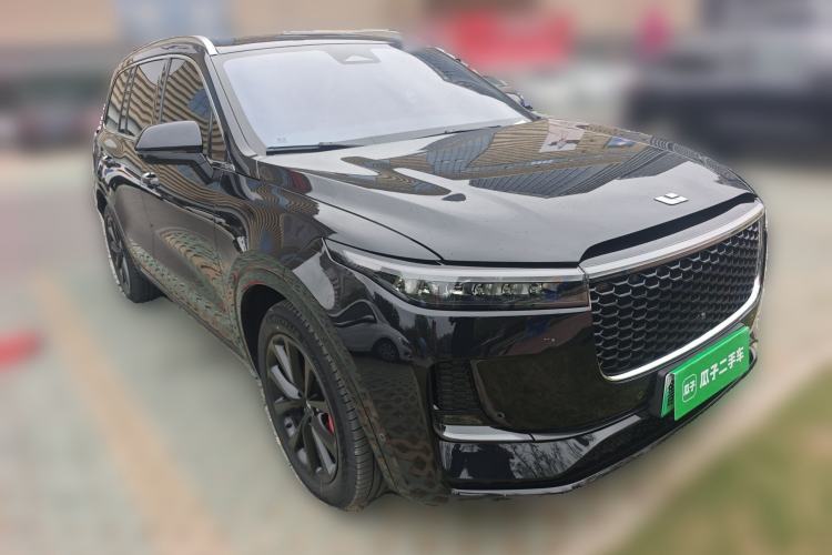 Used Li Auto ONE 2021 Extended-Range 6-Seater Version Front Right 45 Deg