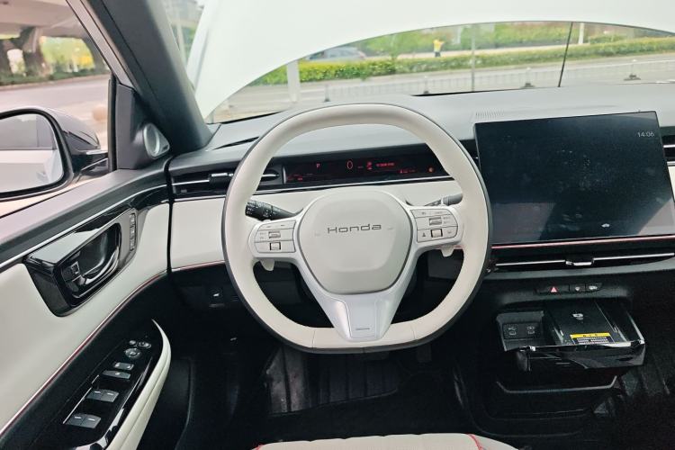 Used Honda e:NS2 2024 Light-Chasing Version Steering Wheel