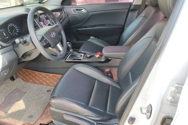 Used Hyundai Mistra 2016 1.8L Automatic Smart GLS Left Front Seat