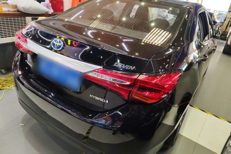 Used Toyota Levin 2016 Dual-Engine 1.8H GS E-CVT Elite Model with Sunroof
