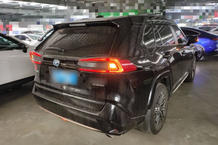 Used Toyota Wildlander 2024 Dual-Motor 2.5L E-CVT Two-Wheel Drive Luxury PLUS Edition
