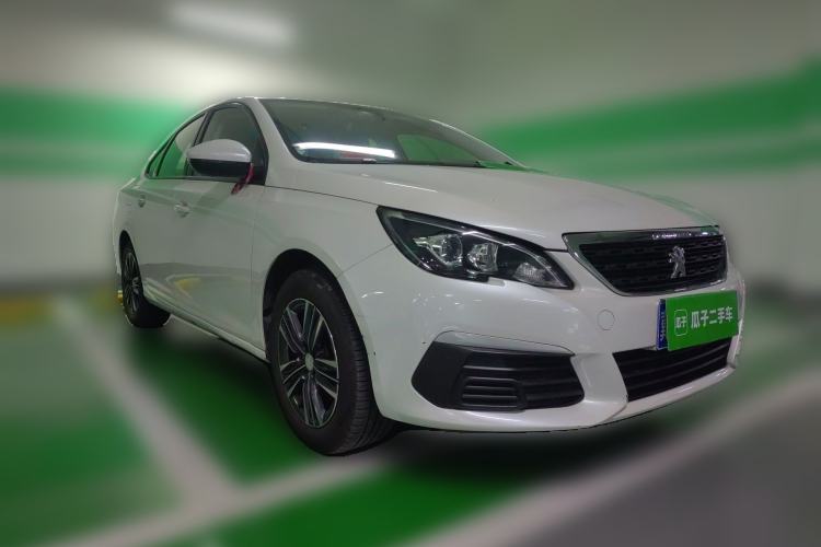 Used Peugeot 308 2016 1.6L Manual Fashion Edition Front Right 45 Deg