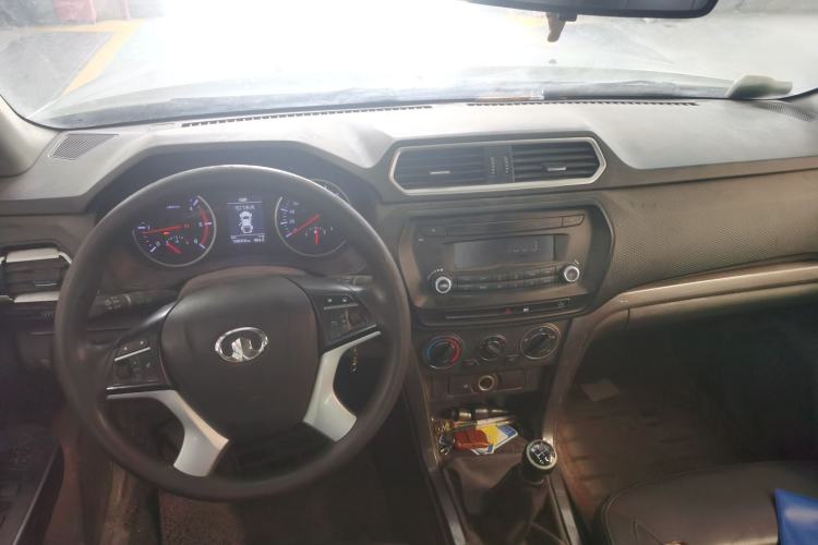 Used Great Wall Wingle 5 2017 2.0T European Version Diesel Two-Wheel Drive Advanced Large Double-Cab GW4D20E