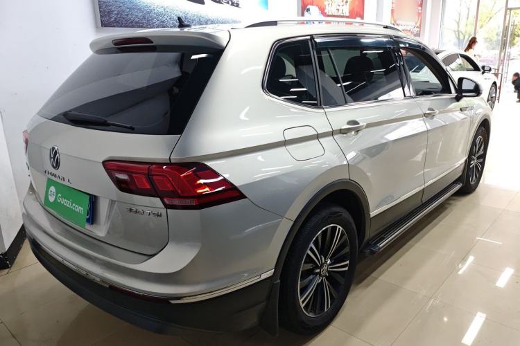 Used Volkswagen Tiguan L 2021 330TSI Automatic Two-Wheel Drive Smart Edition
