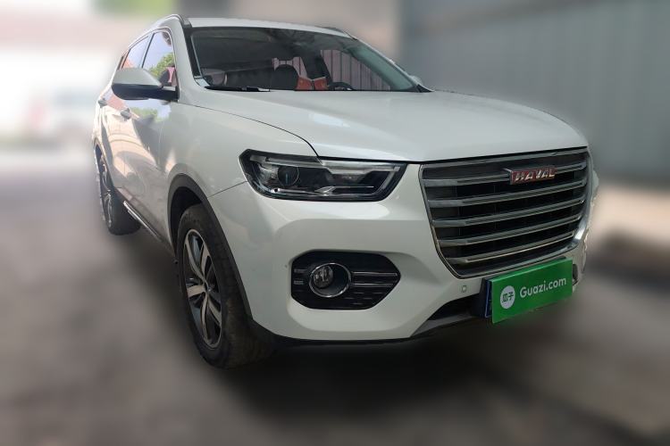 Used Haval H6 2017 Red Label 2.0T Automatic Two-Wheel Drive ZhiShang Model

