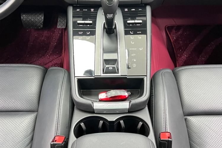 Used Porsche Macan 2022 Macan 2.0T