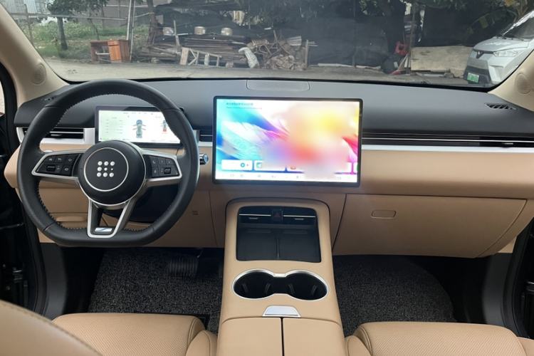 Used Landian E5 PLUS 2025 165 km Long-Range Version Pro 7-Seater
