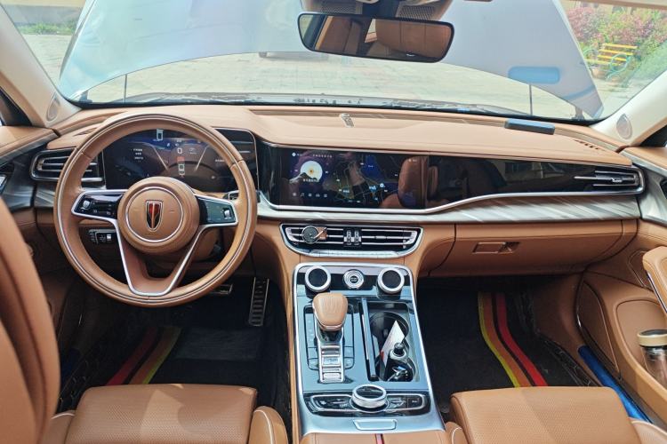 Used Hongqi H9 2020 2.0T Smart Connect Flagship Edition Center Console