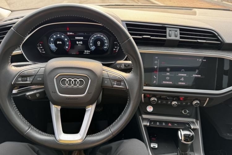 Used Audi Q3 2021 35 TFSI Progressive Dynamic Edition
